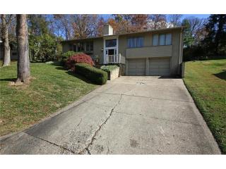 1743 Rolling Hl Cir, Charleston WV  25314-2287 exterior
