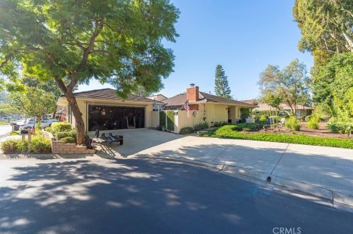 9 Cherry, Irvine CA  92612-2313 exterior