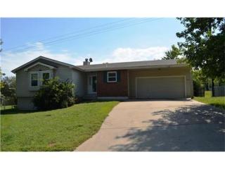 3805 14th Ter, Lawrence, KS 66049-3524