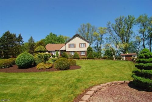22 Pelletown Rd, Augusta, NJ 07822-2123