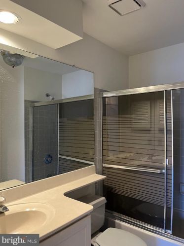 12 Wilkinson Way, Princeton NJ  08540-7362 exterior