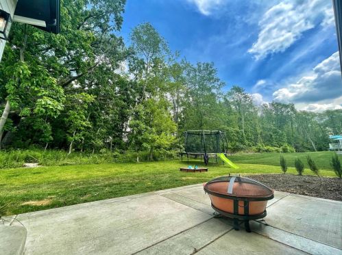 9212 Michigan Dr, Crown Point IN  46307-6521 exterior
