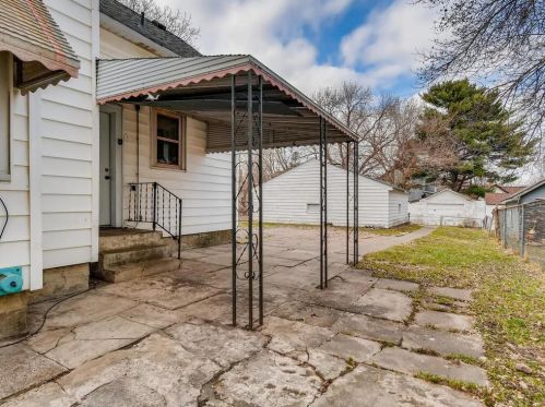 659 Charles Ave, Saint Paul MN  55104-2717 exterior