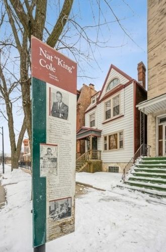 4023 Vincennes Ave, Chicago, IL 60653-2709