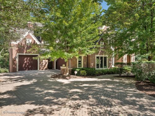 669 Riford Rd, Glendale Heights, IL 60137-3974
