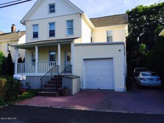 110 Spruce St, Greenwich, CT 06830-5918