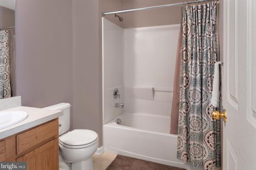 16 Lalor St, Trenton NJ  08611-3504 exterior