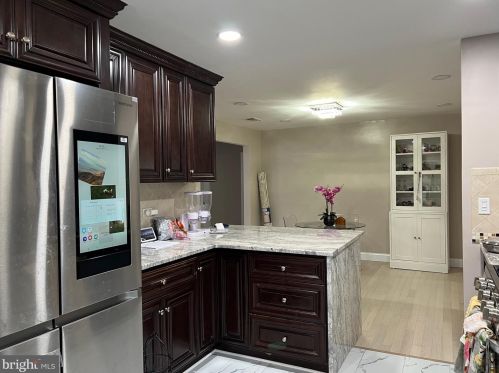 31 Pierson Ave, Princeton NJ  08540-6438 exterior