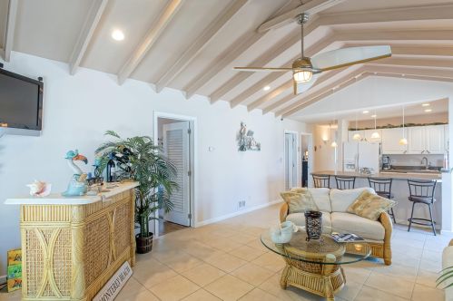 16 Las Vegas Rd, Lavallette NJ 08735-1815 exterior