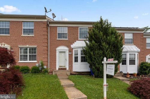 7126 Natures Rd, Columbia, MD 21046-1606