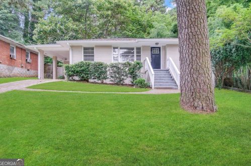 2425 Hanford Dr, Atlanta GA  30315-7104 exterior