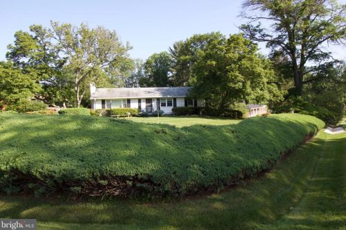 1010 Cliftonbrook Ln, Silver Spring MD 20905-3709 exterior