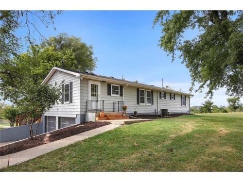 24553 Jingo Rd, Bucyrus, KS 66013-9145