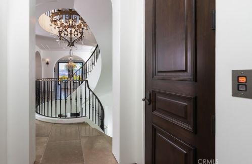 20 Black Falcon, Irvine CA  92603-0420 exterior