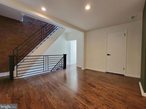 931 11 St, Philadelphia PA  19147-1901 exterior