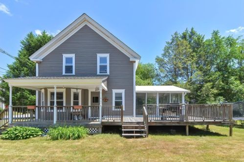 20 Mowry St, Burrillville, RI 02830-1408