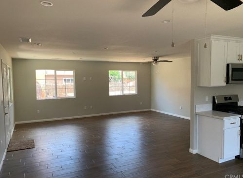 7673 Freda Ave, Riverside CA  92504-4433 exterior