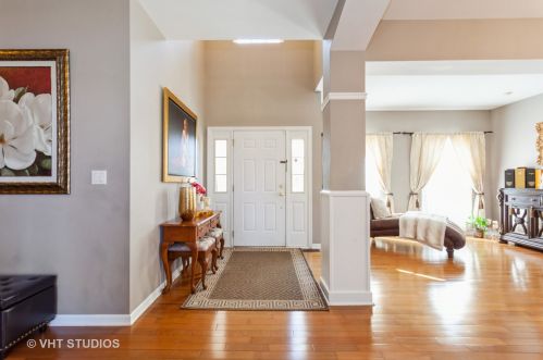 1414 Glenside Dr, Lemont IL  60490-5446 exterior