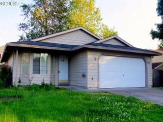 570 Vista Ter, Damascus, OR 97080