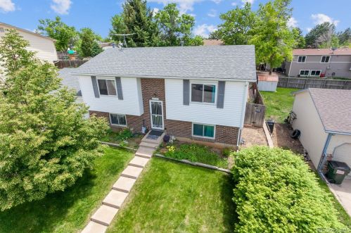 18060 Loyola Dr, Denver, CO 80013-3404
