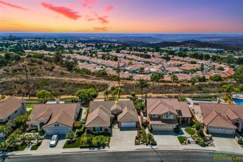 5127 Wisteria Dr, Oceanside, CA 92056-7270