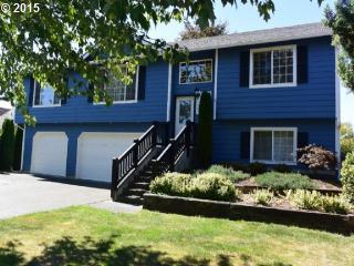 108 Adams Dr, Kelso, WA 98626-1834