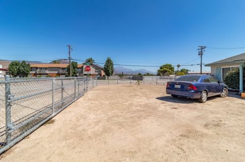 1195 Del Norte Dr, San Bernardino, CA 92404-2516