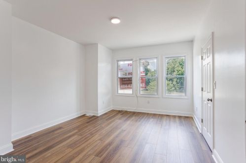 1149 61 St, Philadelphia PA 19142-3402 exterior