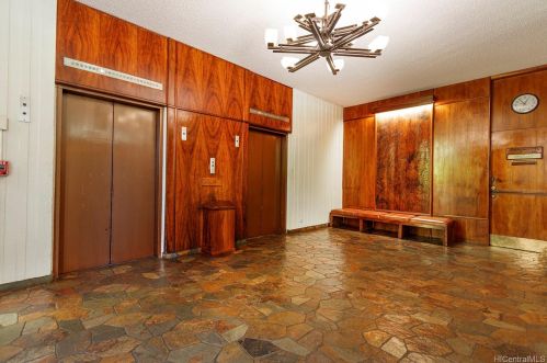 1848 Kahakai Dr, Honolulu HI  96814-4837 exterior