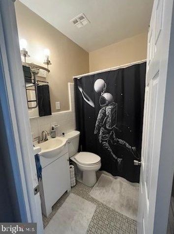 4735 Comly St, Philadelphia PA 19120-1124 exterior