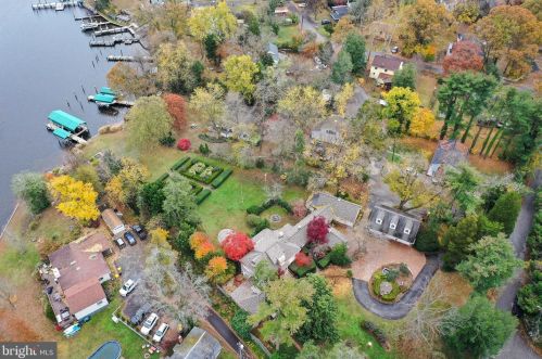 209 Sutton Wick Rd, Riviera Beach, MD 21122-4253
