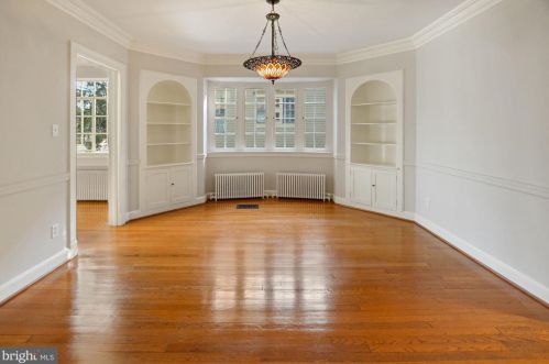 8119 Flower Ave, Silver Spring MD 20912-6646 exterior