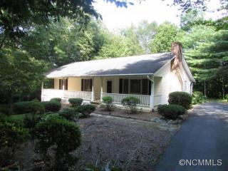 22 Armstrong Rd, Etowah, NC 28729-9721
