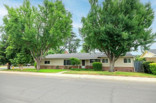 1601 Wolverine Way, Modesto, CA 95355-4307