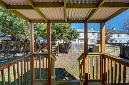 804 Calico Dr, Austin TX  78748-6404 exterior