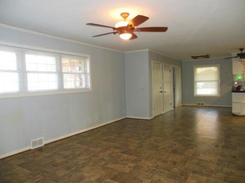 1905 Morningside Dr, Garland TX  75042-8320 exterior