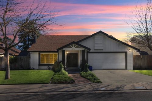 2716 Ostler Ct, Modesto, CA 95355-9205