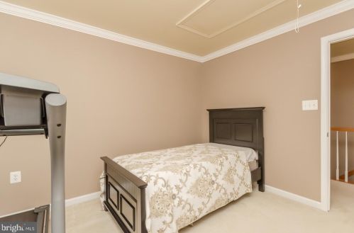 169 Colonial Dr, Charles Town WV 25414-4920 exterior