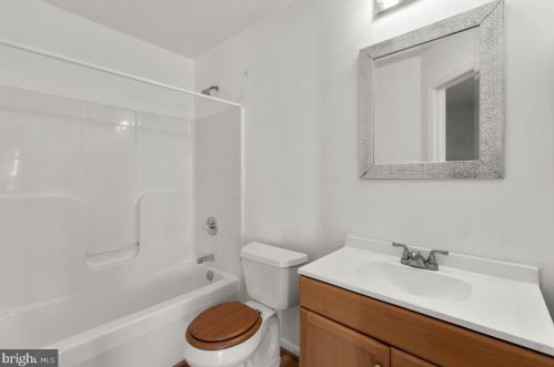 6100 Cliffside Trl, Columbia MD 21045-7412 exterior