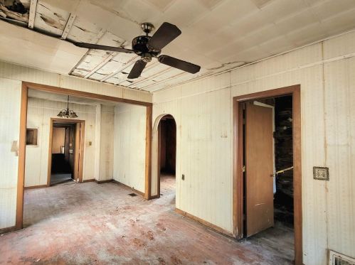 1731 Ellsworth St, Gary IN  46404-2238 exterior