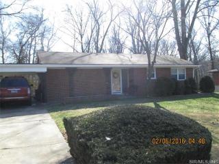 23 Wedgewood Dr, Belleville, IL 62221-4070