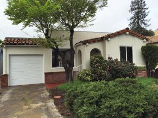 317 Hollister Ct, San Leandro, CA 94577-2008