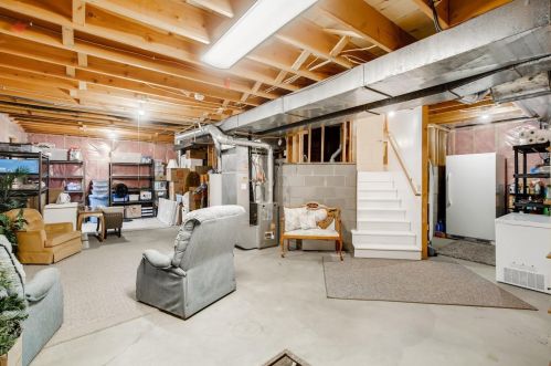 1252 Bucher Ave, Saint Paul MN  55126-8436 exterior