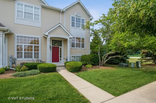 4587 Hill Ave, Waukegan, IL 60085-8659