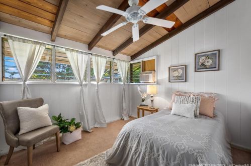 935 Koloa St, Honolulu HI  96816-5201 exterior