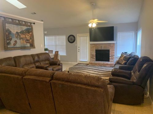 4652 Bracken Dr, Fort Worth TX  76137-1536 exterior