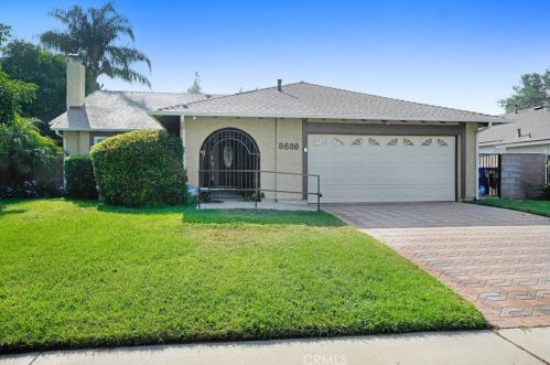 8686 Turlock Dr, Riverside, CA 92504-4326