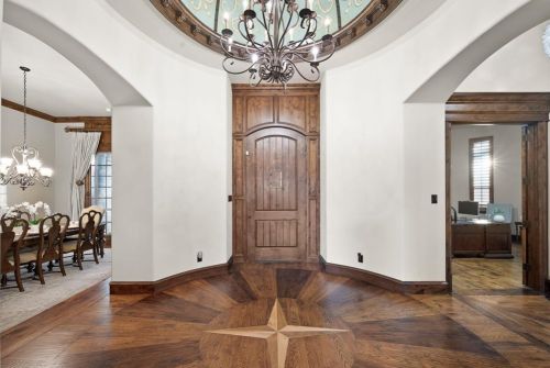 6300 Preferred Dr, Fort Worth TX  76179-8203 exterior