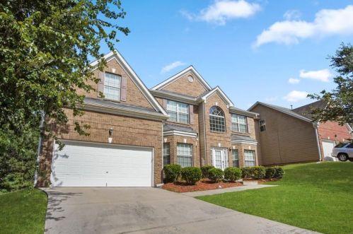 319 Allegrini Dr, Atlanta, GA 30349-8122