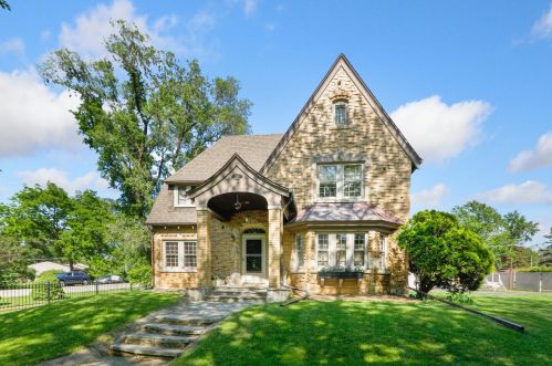 2565 Crystal Dr, Joliet, IL 60435-1479